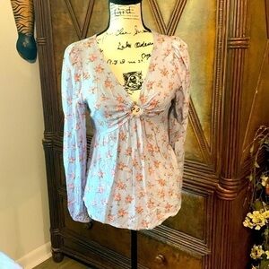 New top by Crave FAME Lightweight peasant top like new very cute